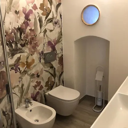 Apartment Dantis Domus At The
