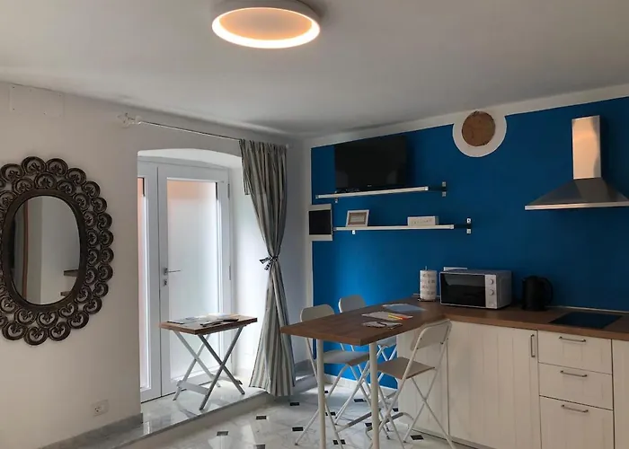 Dantis Domus At The Apartamento