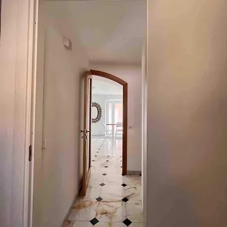 Dantis Domus At The Lägenhet