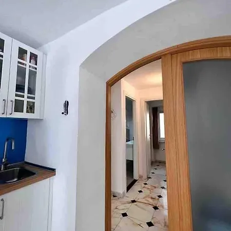 Dantis Domus At The Appartement