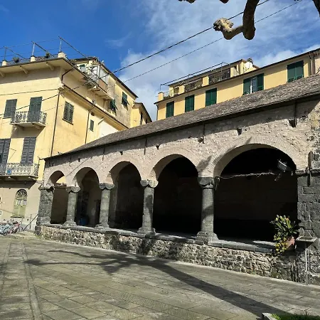 Dantis Domus At The * Levanto