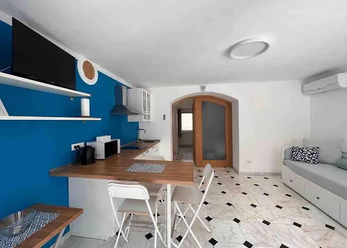 Dantis Domus At The Διαμέρισμα Λεβάντο