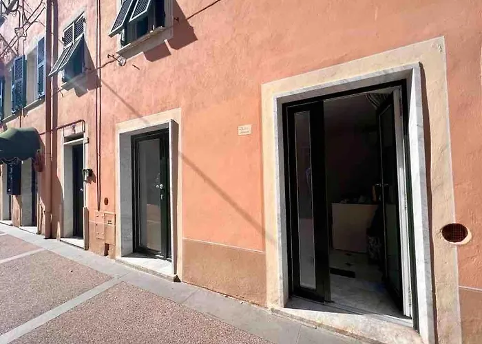 Διαμέρισμα Dantis Domus At The