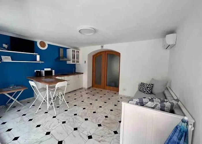 Dantis Domus At The Διαμέρισμα Λεβάντο