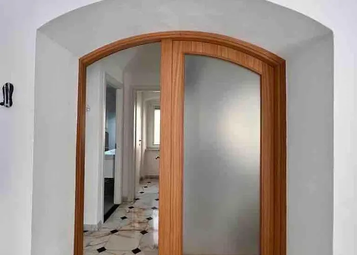 Dantis Domus At The *