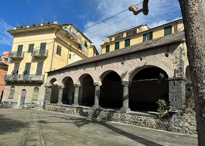 Dantis Domus At The * Λεβάντο